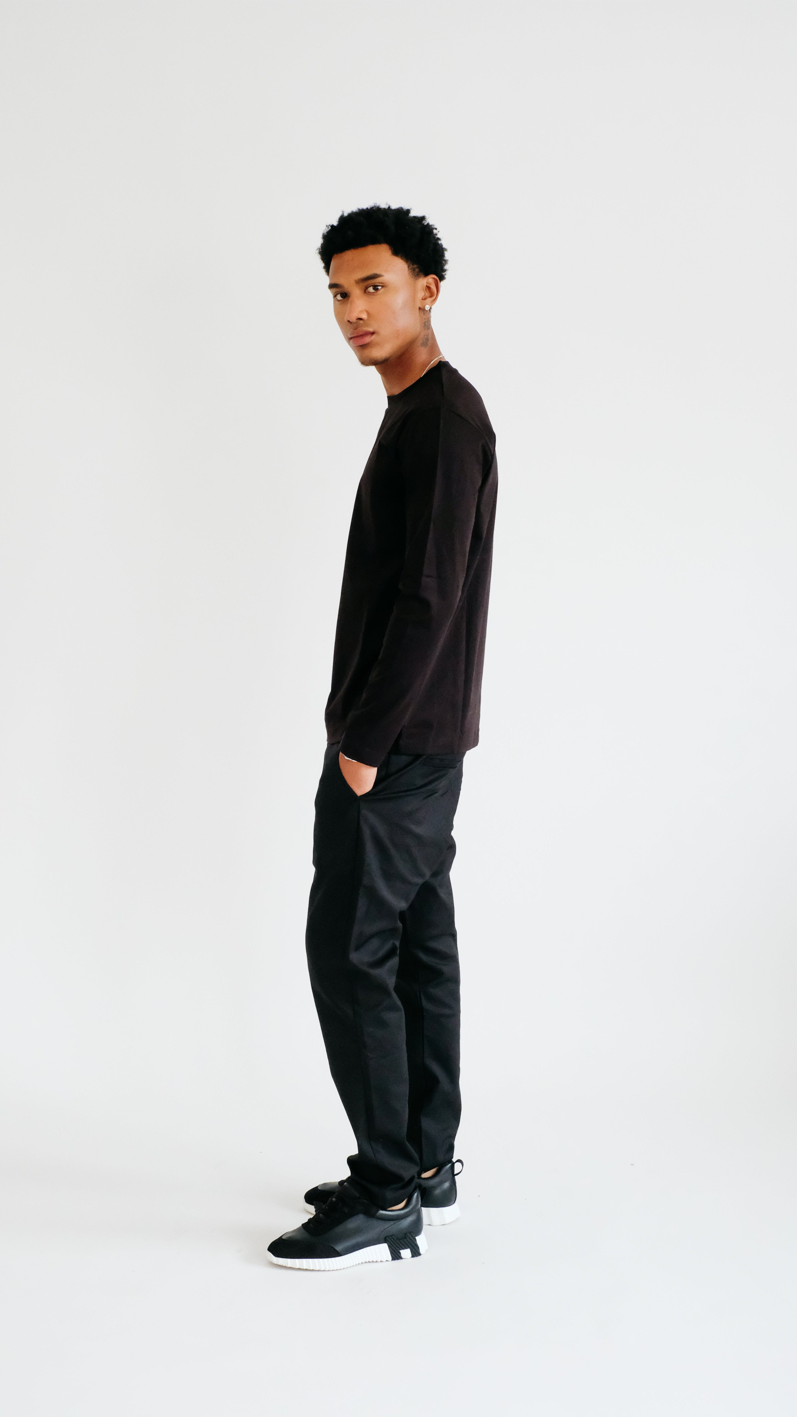 MILANO SIGNATURE LONG SLEEVE - BLACK