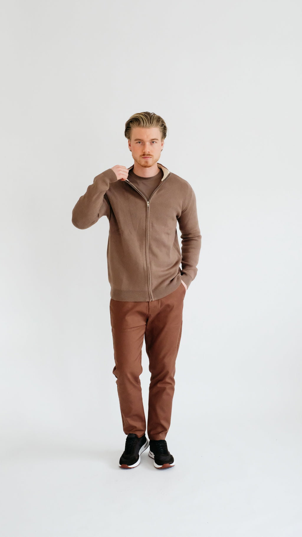 MILANO STRICKWESTE – BRAUN