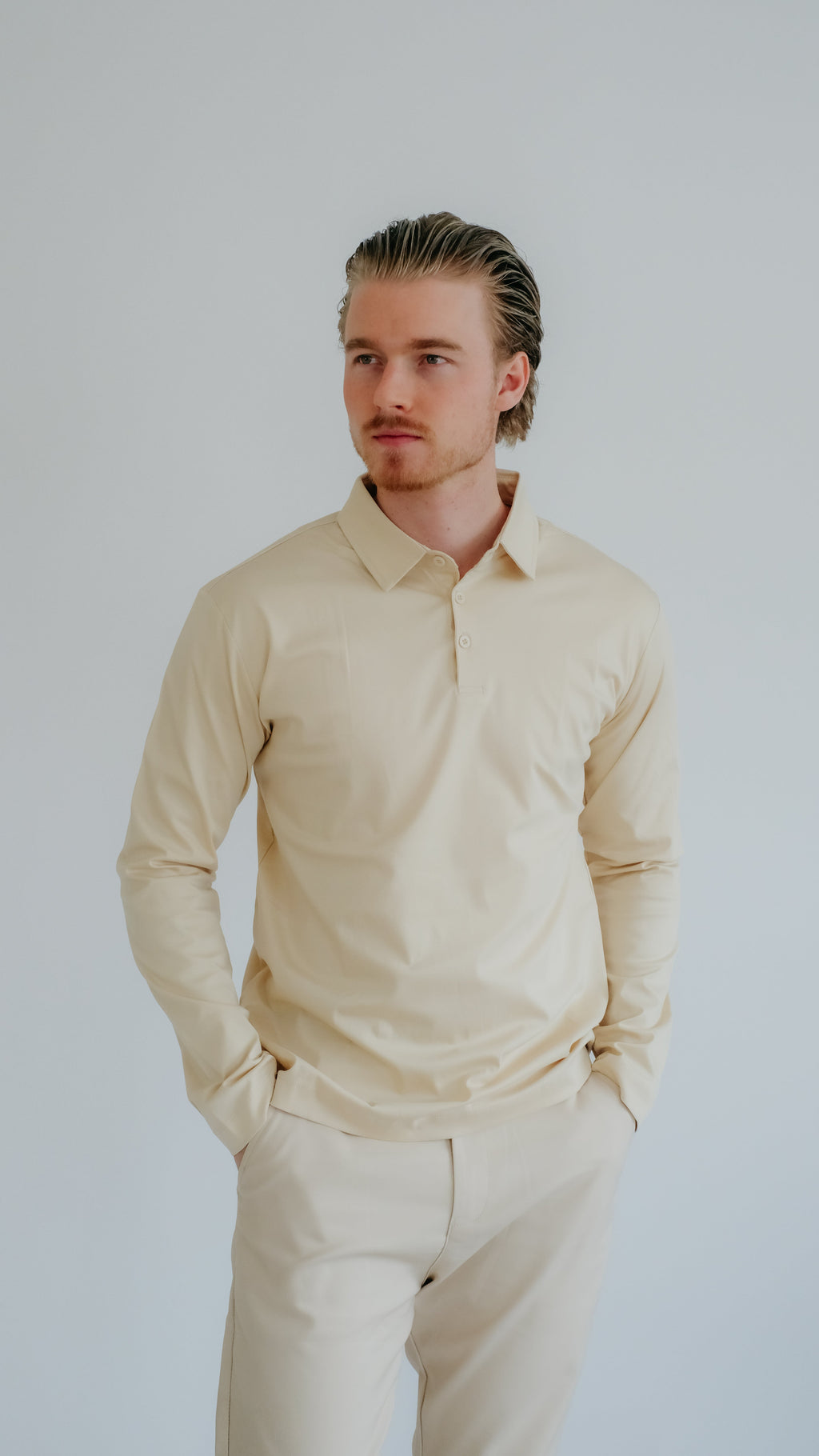 MILANO SIGNATURE POLO MIT LANGEN ÄRMELN – BEIGE