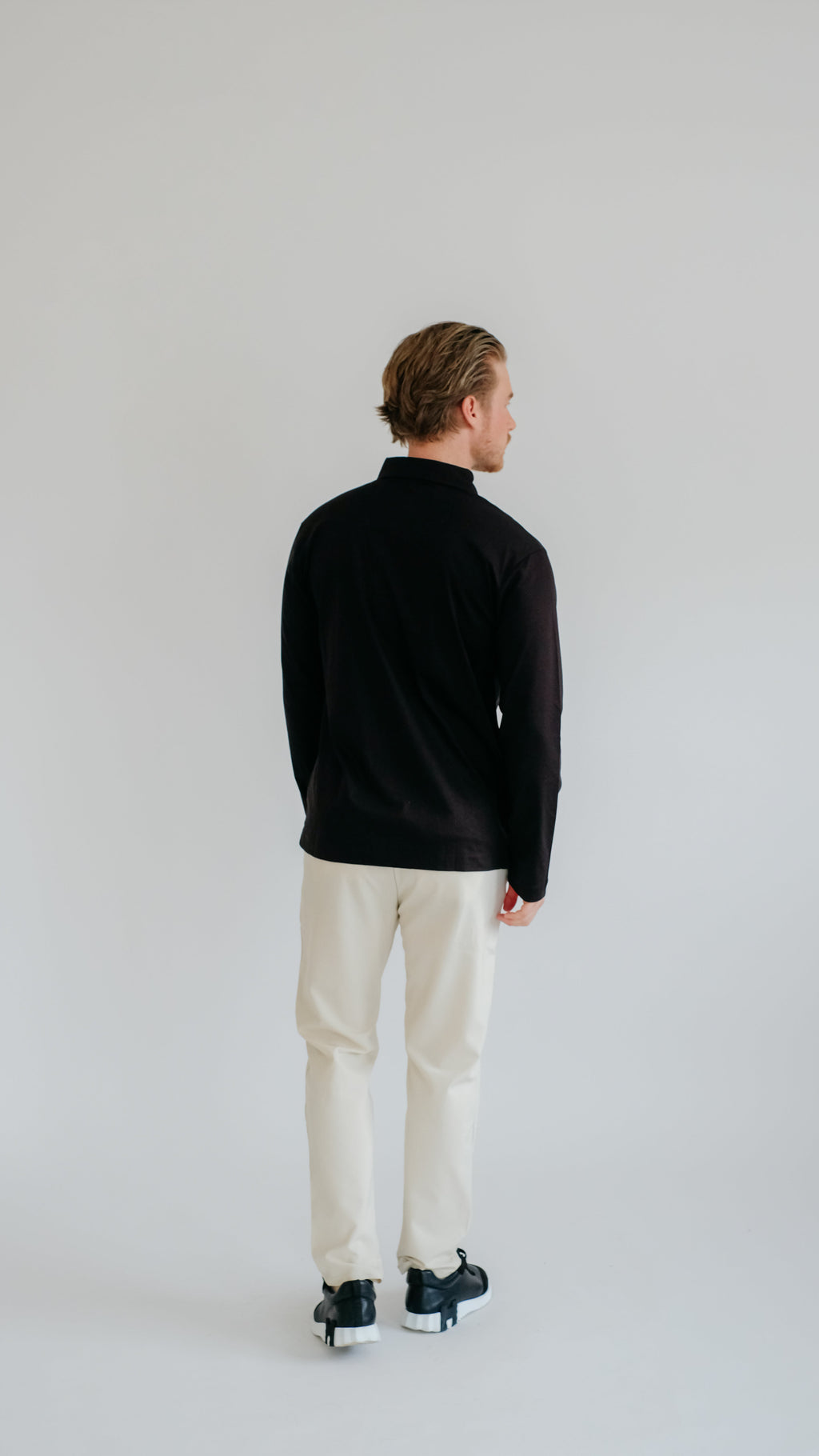 MILANO SIGNATURE POLOSHIRT MET LANGE MOUWEN - ZWART