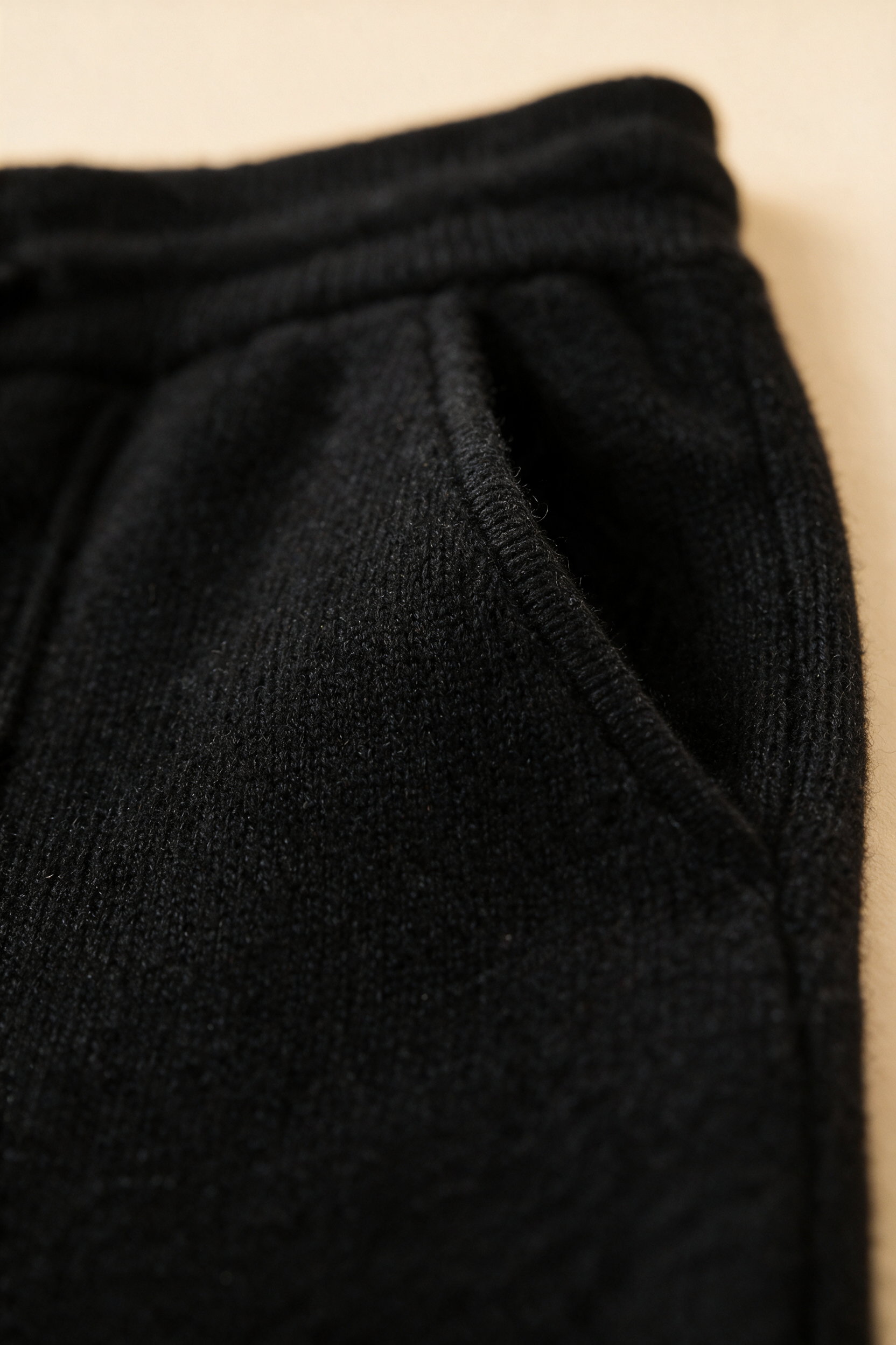 MILANO CASHMERE COMODO JOGGER - BLACK